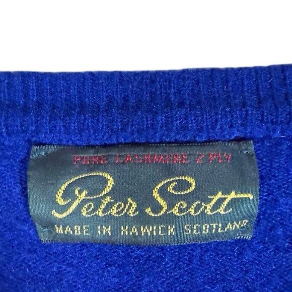 Vintage Peter Scott Pure 2-Ply Cashmere Sweater Blue V Neck Scotland Mens XL - Picture 3 of 4